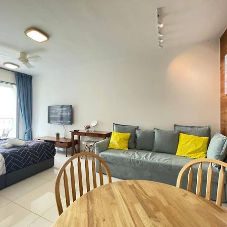 Teega Suites Seaview By Vdo Homestay Нусаджая Екстериор снимка