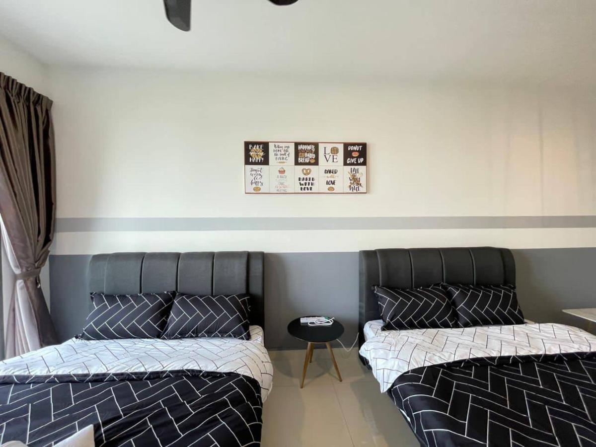 Teega Suites Seaview By Vdo Homestay Нусаджая Екстериор снимка